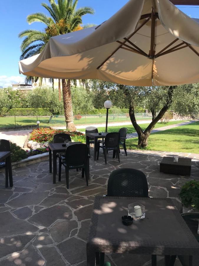 Albergo Villa Angela Toscolano Maderno Eksteriør bilde