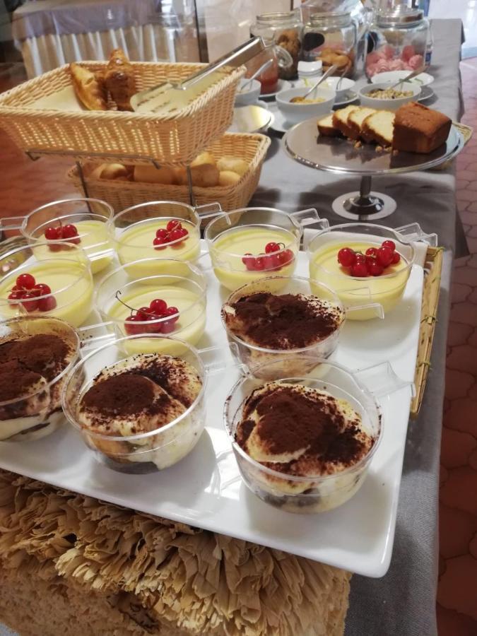 Albergo Villa Angela Toscolano Maderno Eksteriør bilde