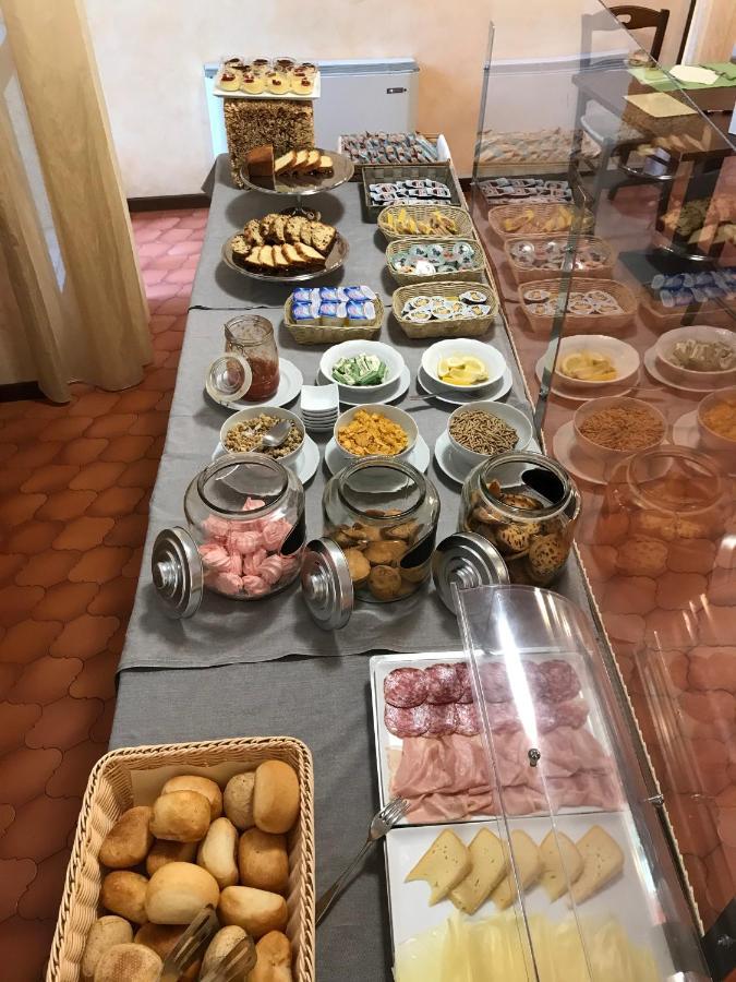 Albergo Villa Angela Toscolano Maderno Eksteriør bilde
